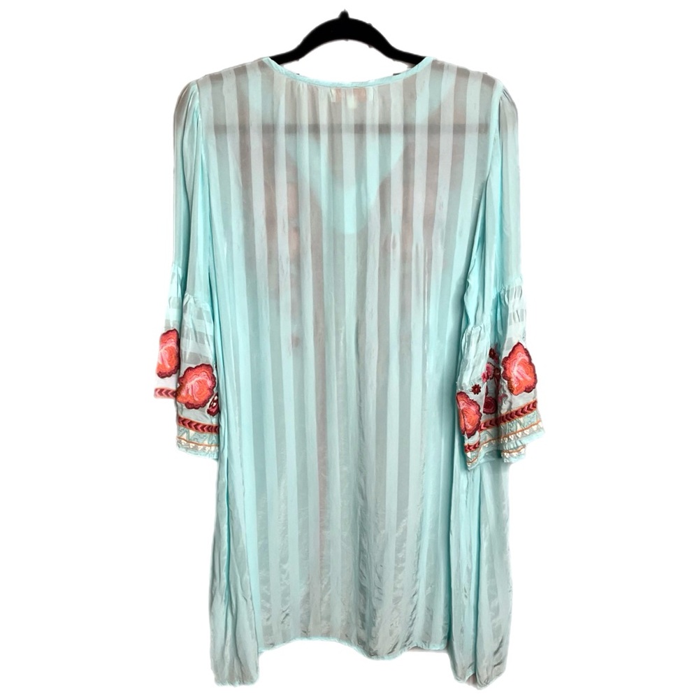 VTG Embroidered Tunic Pastel Turqoise Size Medium - Picture 4 of 7